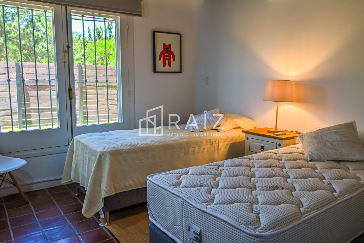 Casa ID.10595 - Casa en Venta, Mansa, Punta del Este, 3 Dormitorios.