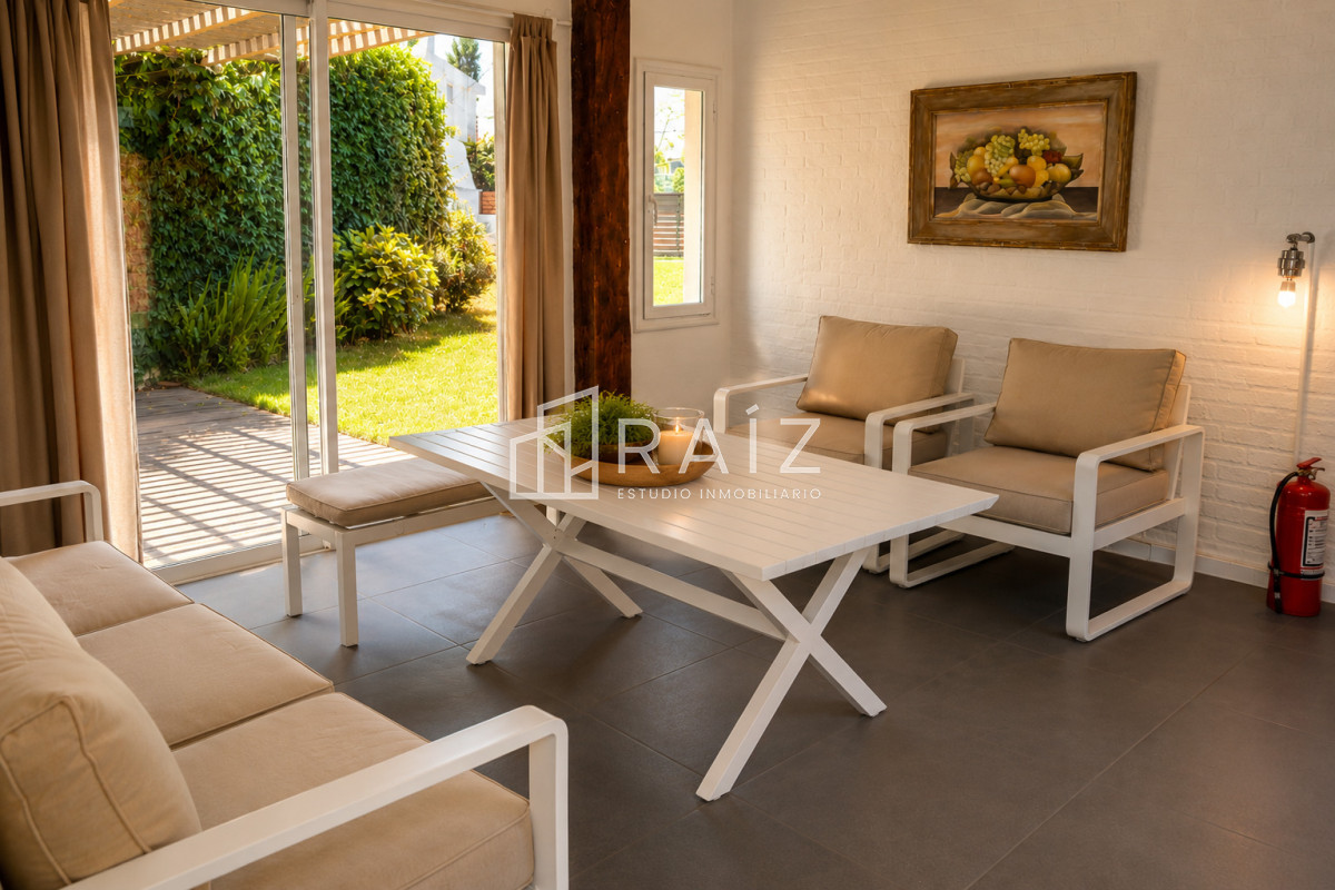 Casa ID.10595 - Casa en Venta, Mansa, Punta del Este, 3 Dormitorios.
