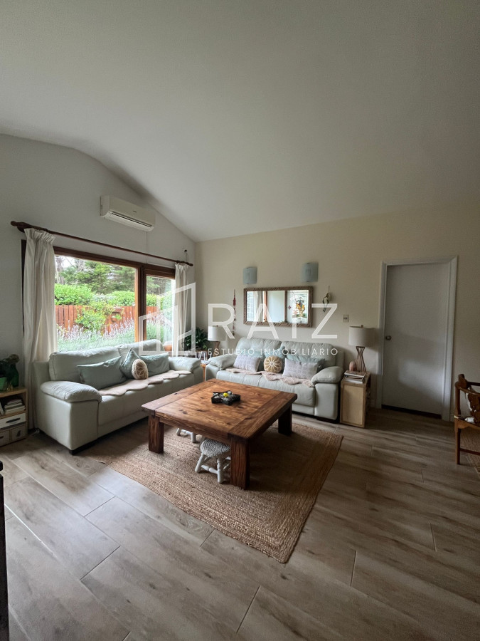 Casa ID.10596 - Casa en Venta, Mansa, Punta del Este, 3 Dormitorios.