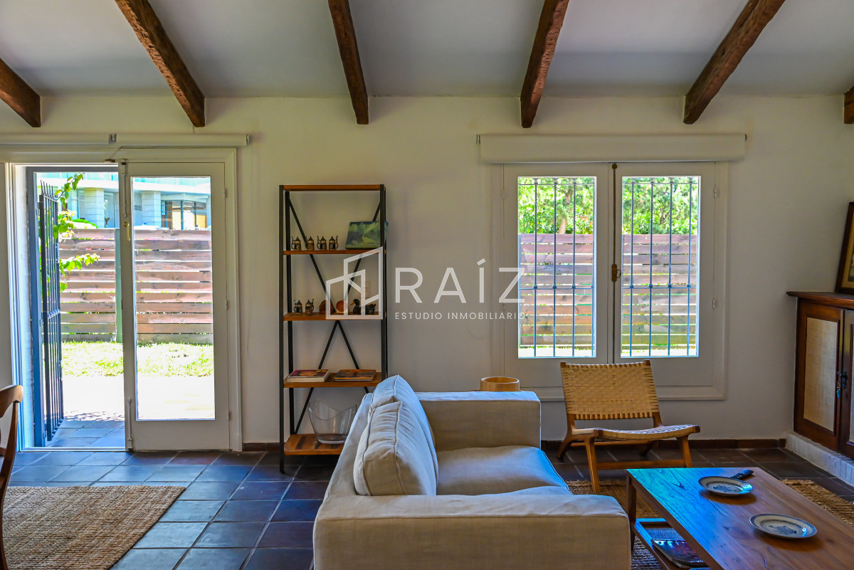 Casa ID.10595 - Casa en Venta, Mansa, Punta del Este, 3 Dormitorios.