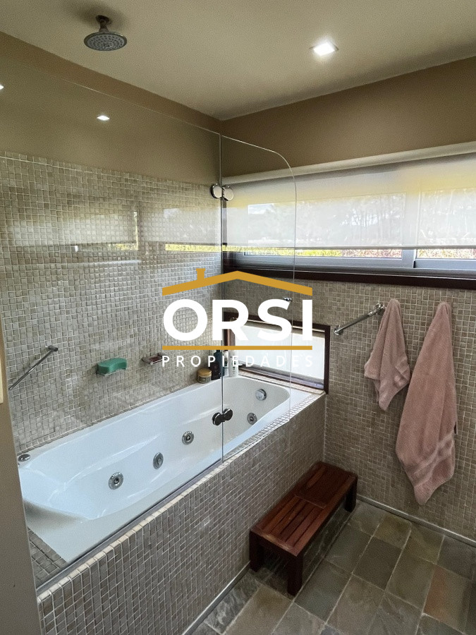 Casa ID.263 - Casa en Venta y Alquiler, Rincón del Indio, Punta del Este, 3 Dormitorios.
