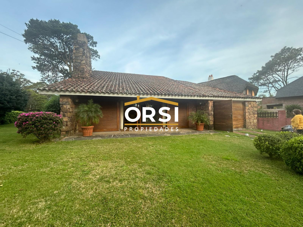 Casa ID.265 - Casa en venta en Pinares zona ideal!!