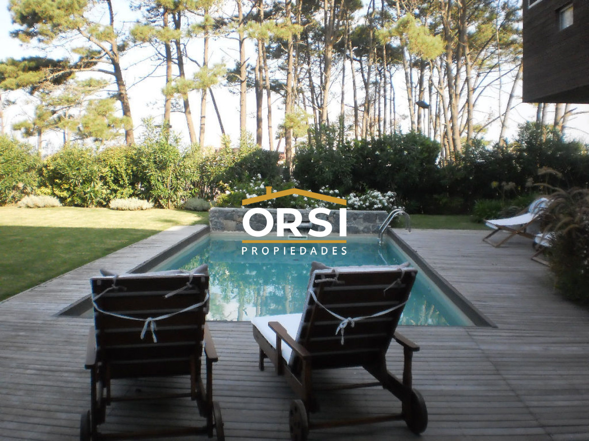 Casa ID.263 - Casa en Venta y Alquiler, Rincón del Indio, Punta del Este, 3 Dormitorios.