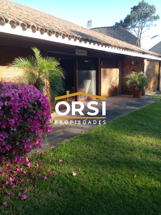 Casa ID.265 - Casa en venta en Pinares zona ideal!!