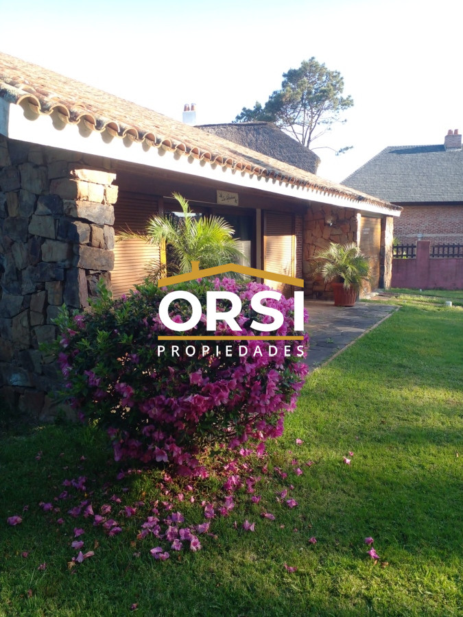 Casa ID.265 - Casa en venta en Pinares zona ideal!!