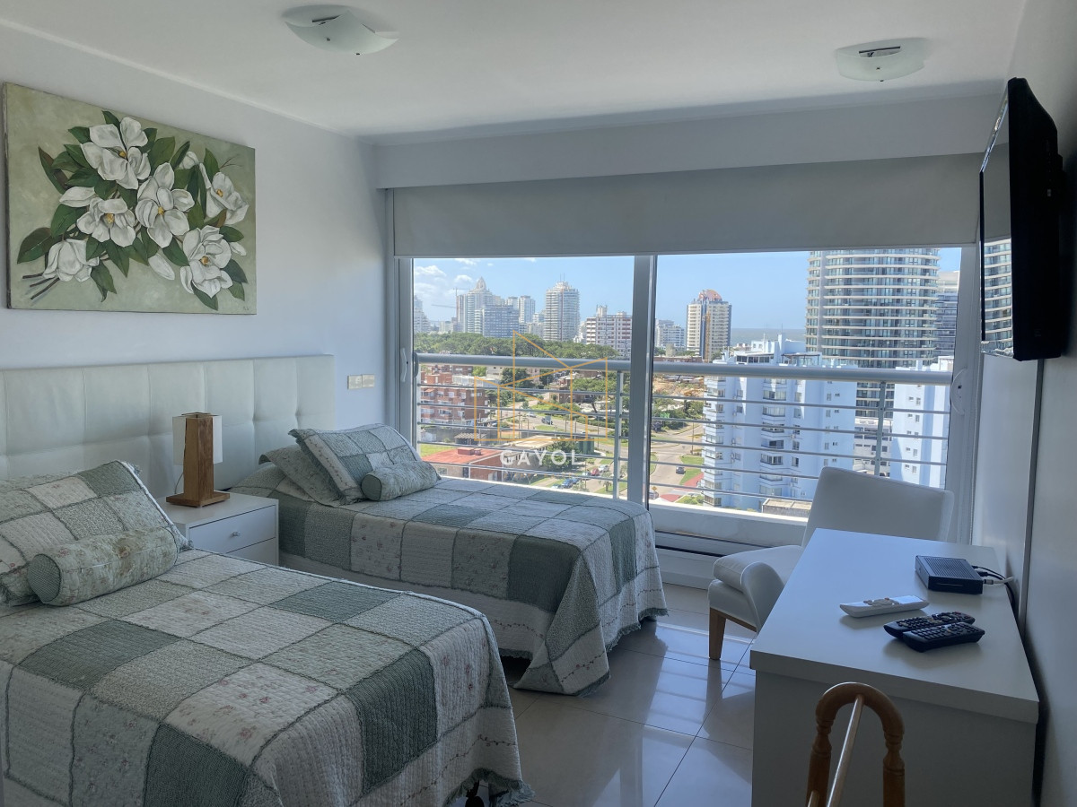 Apartamento ID.1127 - Apartamento en Venta y Alquiler, Mansa, Punta del Este, 3 Dormitorios.