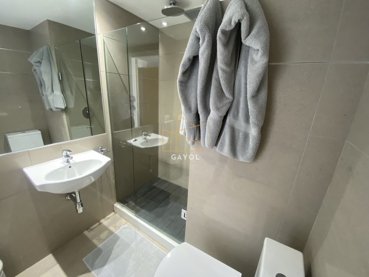 Apartamento ID.1127 - Apartamento en Venta y Alquiler, Mansa, Punta del Este, 3 Dormitorios.