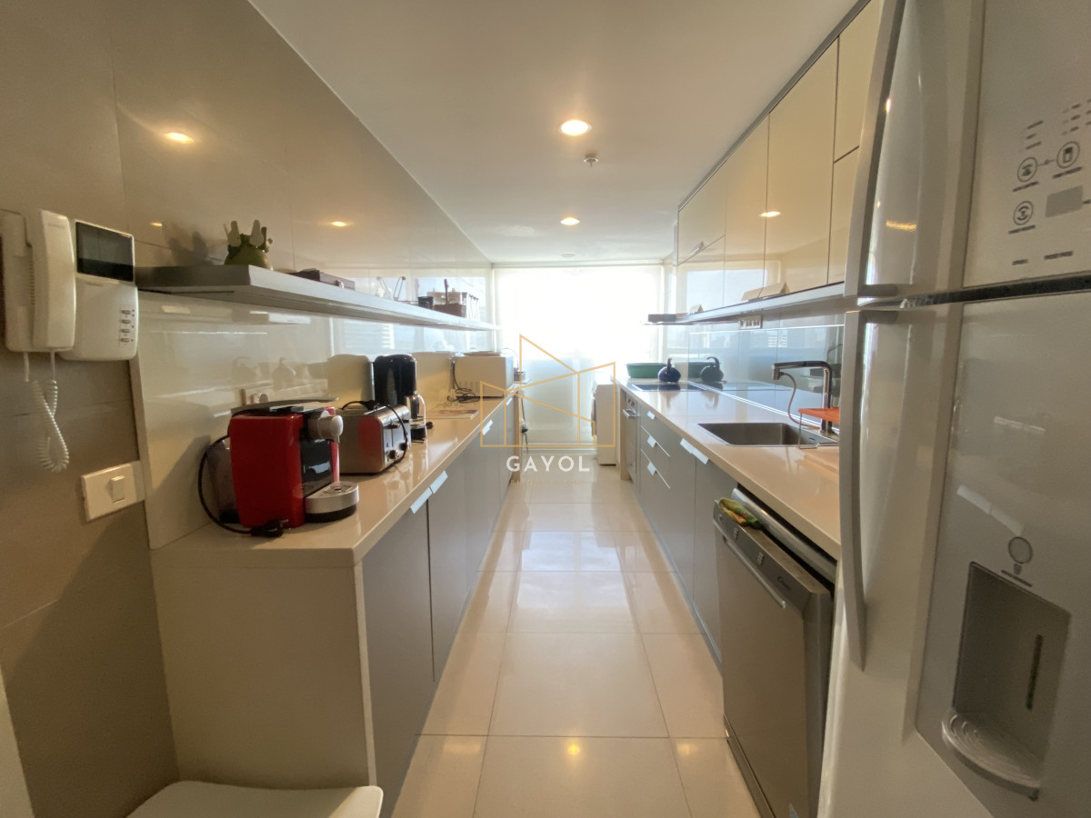 Apartamento ID.1127 - Apartamento en Venta y Alquiler, Mansa, Punta del Este, 3 Dormitorios.