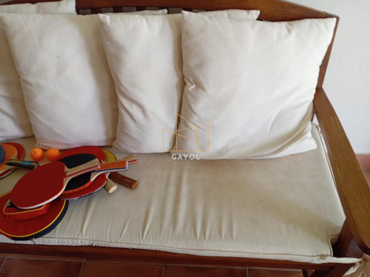 Casa ID.873 - Casa para alquilar de 5 dormitorios en Punta del Este 