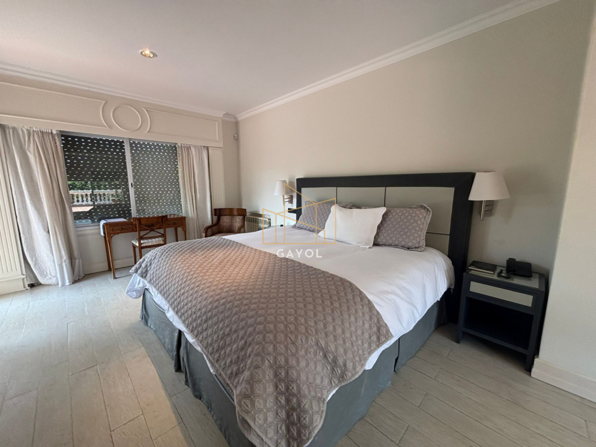 Casa ID.873 - Casa para alquilar de 5 dormitorios en Punta del Este 