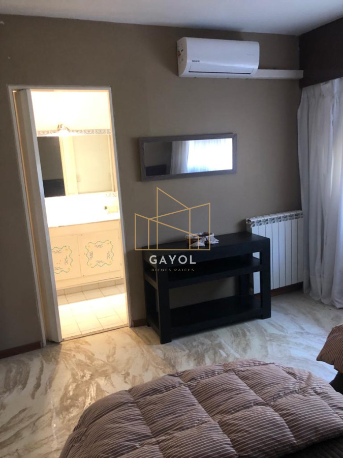 Casa ID.872 - Cálida casa en Parada 13 de La Brava