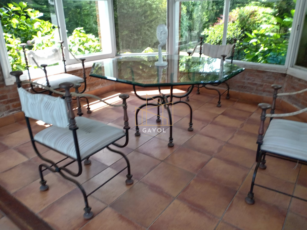 Casa ID.873 - Casa para alquilar de 5 dormitorios en Punta del Este 