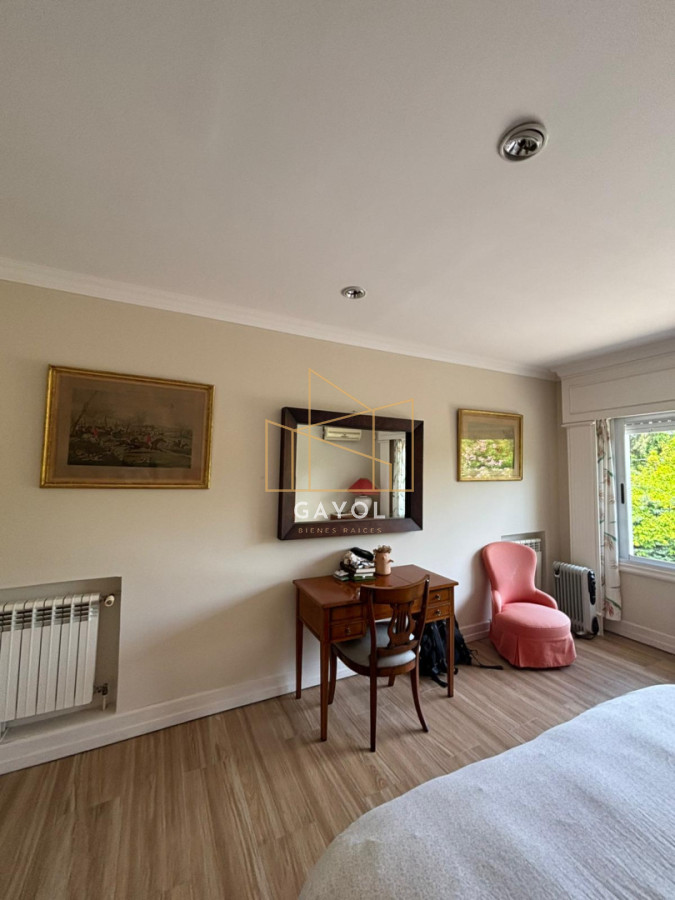 Casa ID.873 - Casa para alquilar de 5 dormitorios en Punta del Este 