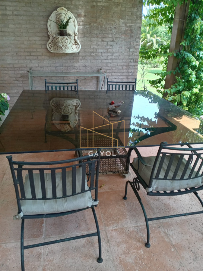 Casa ID.873 - Casa para alquilar de 5 dormitorios en Punta del Este 