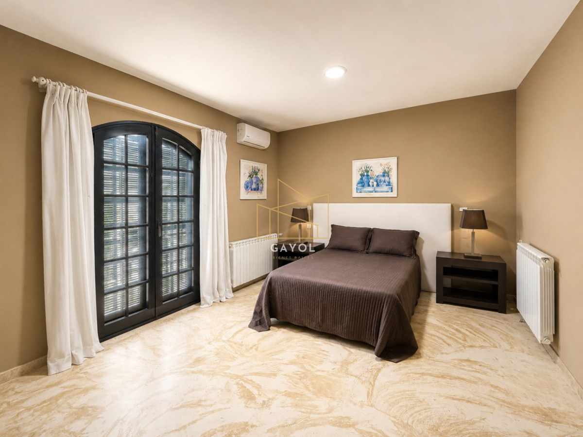 Casa ID.872 - Cálida casa en Parada 13 de La Brava