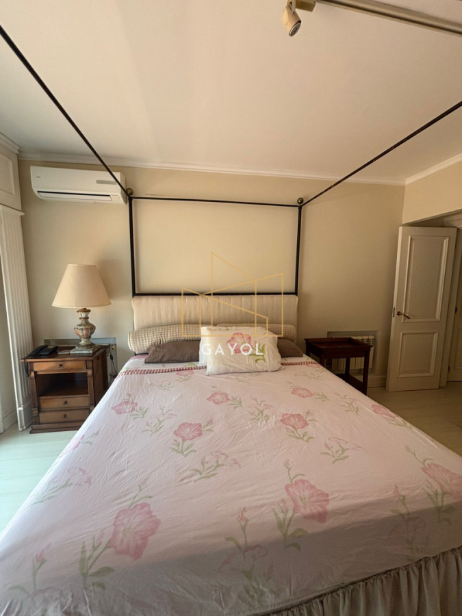 Casa ID.873 - Casa para alquilar de 5 dormitorios en Punta del Este 