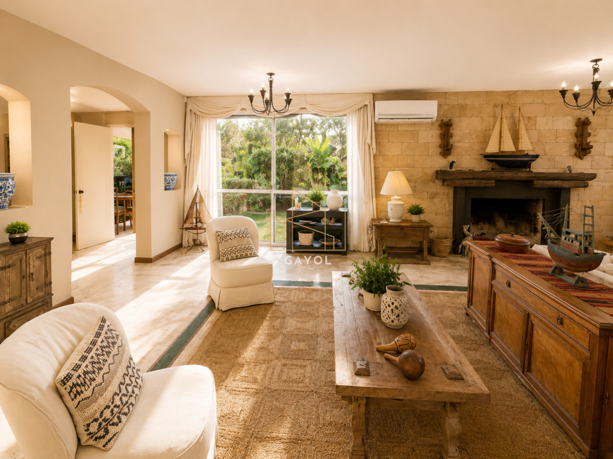 Casa ID.872 - Cálida casa en Parada 13 de La Brava