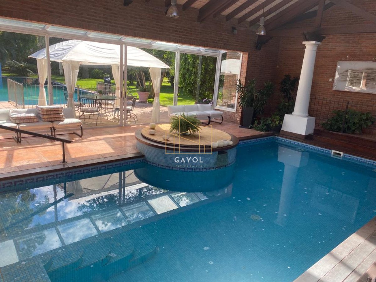 Casa ID.873 - Casa para alquilar de 5 dormitorios en Punta del Este 