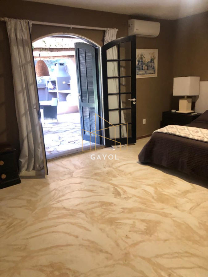 Casa ID.872 - Cálida casa en Parada 13 de La Brava