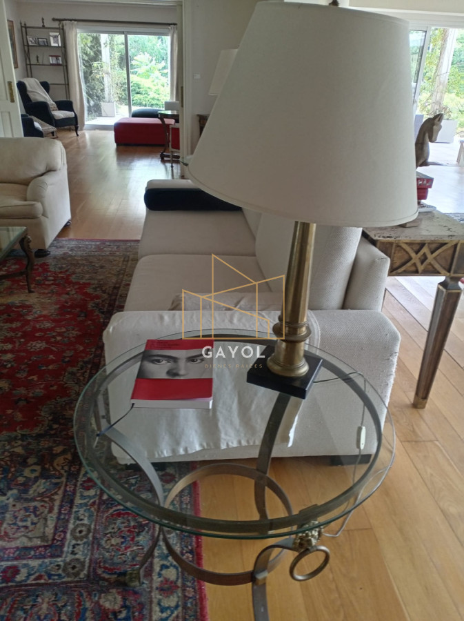 Casa ID.873 - Casa para alquilar de 5 dormitorios en Punta del Este 