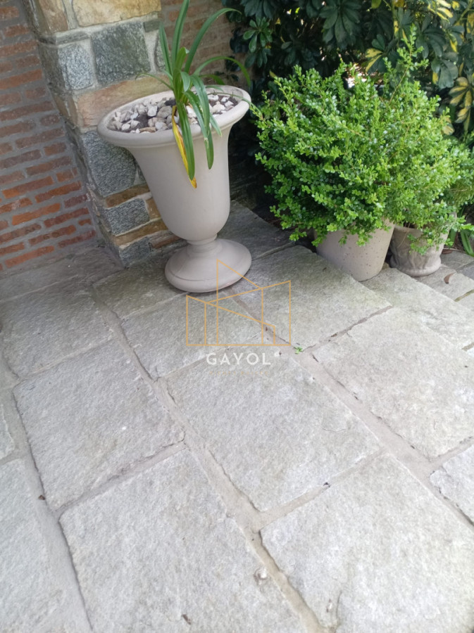 Casa ID.873 - Casa para alquilar de 5 dormitorios en Punta del Este 