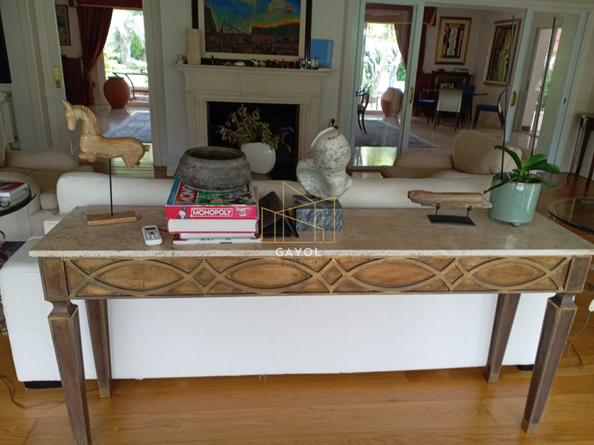 Casa ID.873 - Casa para alquilar de 5 dormitorios en Punta del Este 