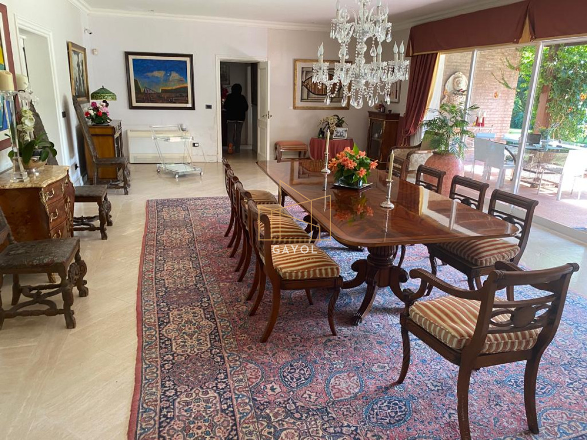 Casa ID.873 - Casa para alquilar de 5 dormitorios en Punta del Este 