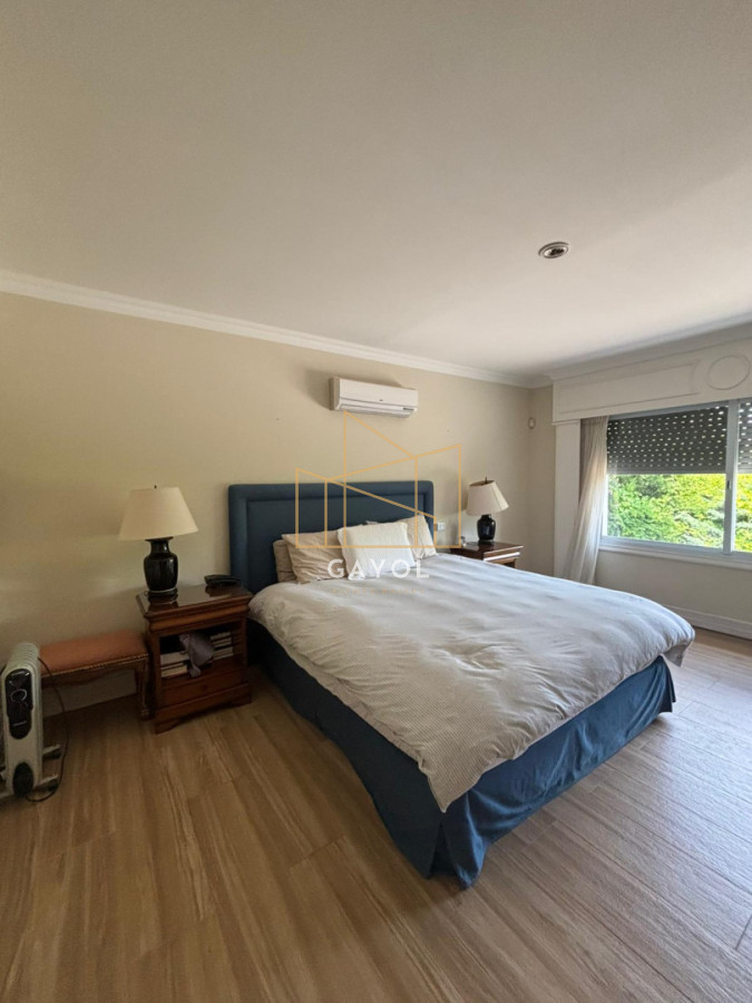 Casa ID.873 - Casa para alquilar de 5 dormitorios en Punta del Este 