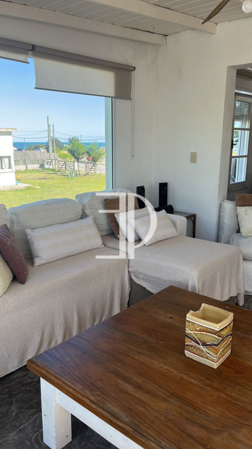 Casa ID.655 - VENTA DE CASA DE 3 DORMITORIOS CON VISTA AL MAR EN PINARES PUNTA DEL ESTE 