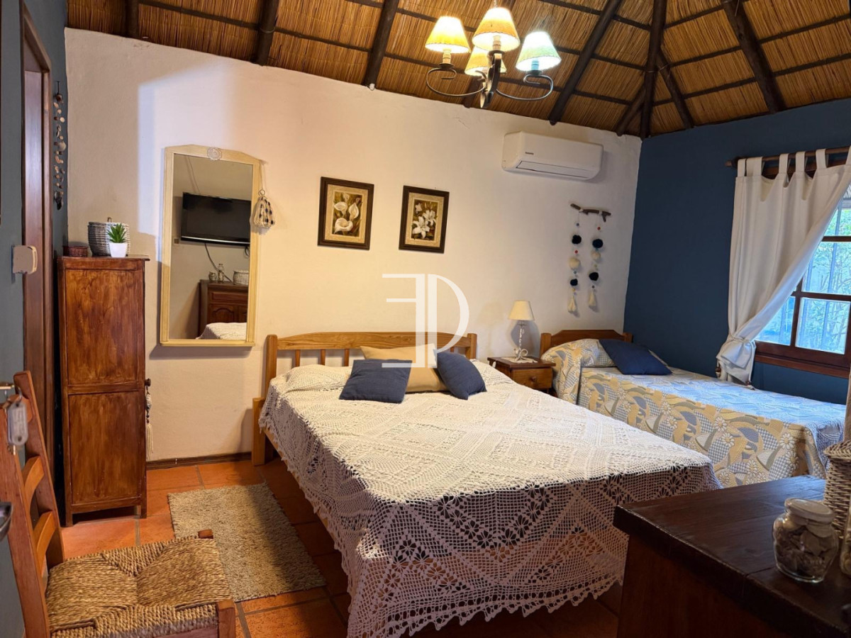 Casa ID.1538 - A pocas cuadras de la playa - Casa en Venta, 4 dormitorios, Pinares