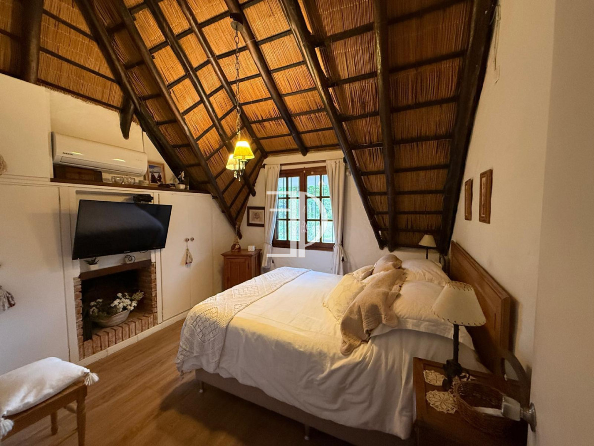 Casa ID.1538 - A pocas cuadras de la playa - Casa en Venta, 4 dormitorios, Pinares