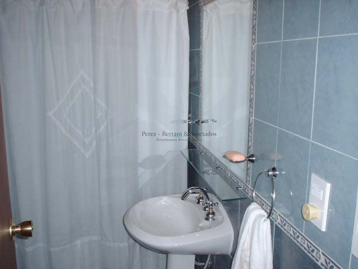 Casa ID.723 - Casa en Venta y Alquiler, Rincón del Indio, Punta del Este, 4 Dormitorios.