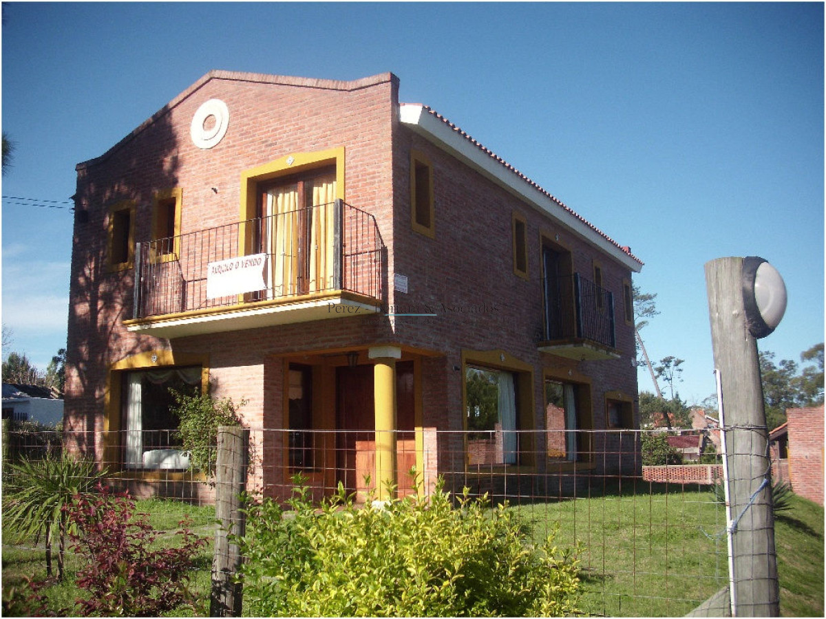 Casa ID.656 - Casa en Venta, Pinares, Punta del Este, 3 Dormitorios.