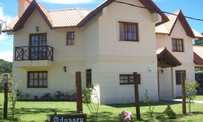 Casa en Venta y Alquiler, Rincón del Indio, Punta del Este, 4 Dormitorios.