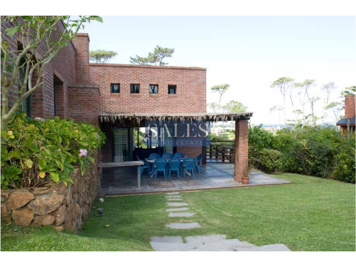 Casa ID.1422 - Casa en Venta, Pinares, Punta del Este, 3 Dormitorios.