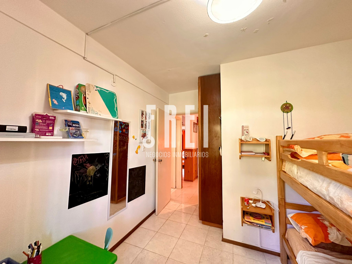 Casa ID.209 - En Venta, casa en zona de playa Mansa.. a pasos del mar!!!