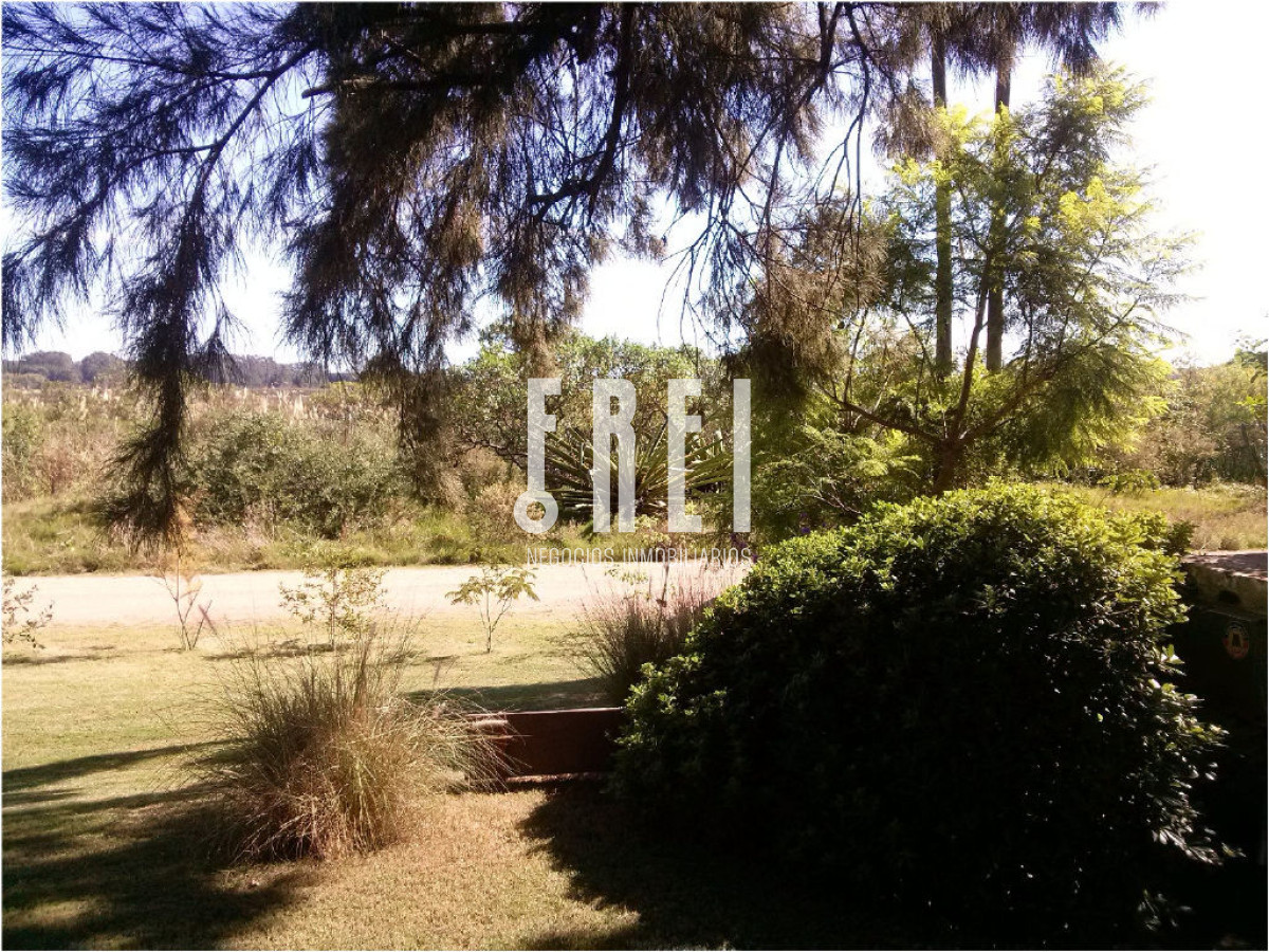 Casa ID.210 - Casa en Venta, Pinares, Punta del Este, 2 Dormitorios.
