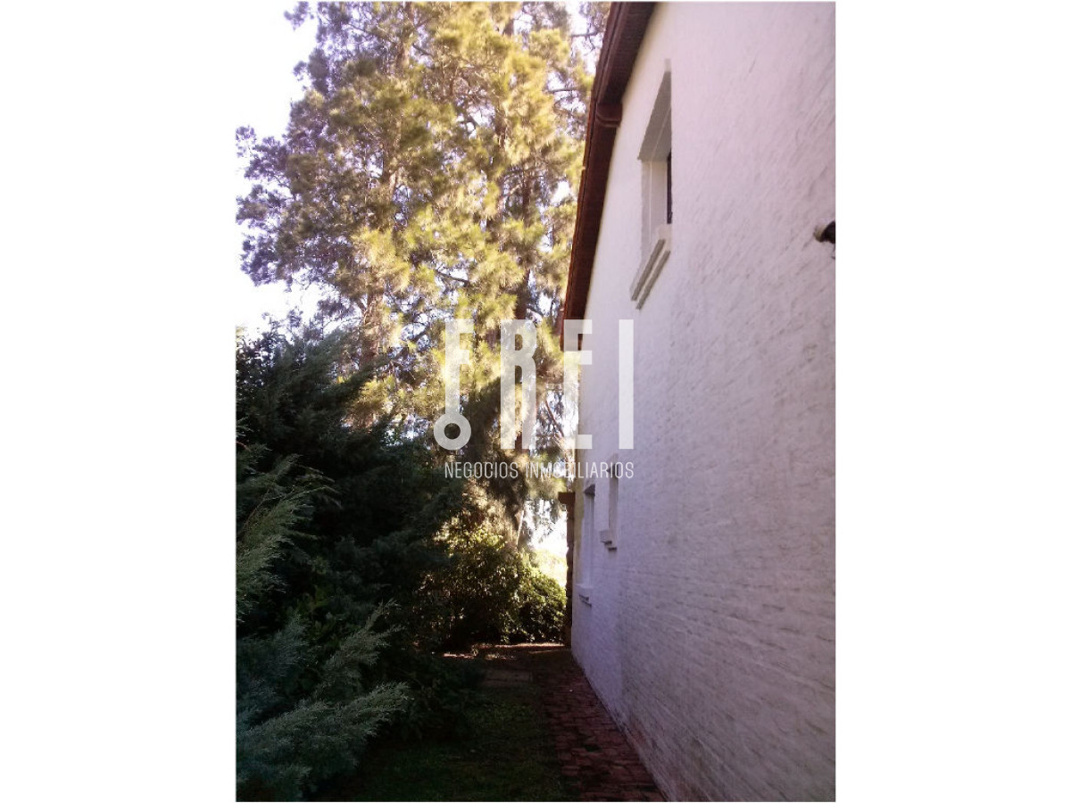 Casa ID.210 - Casa en Venta, Pinares, Punta del Este, 2 Dormitorios.