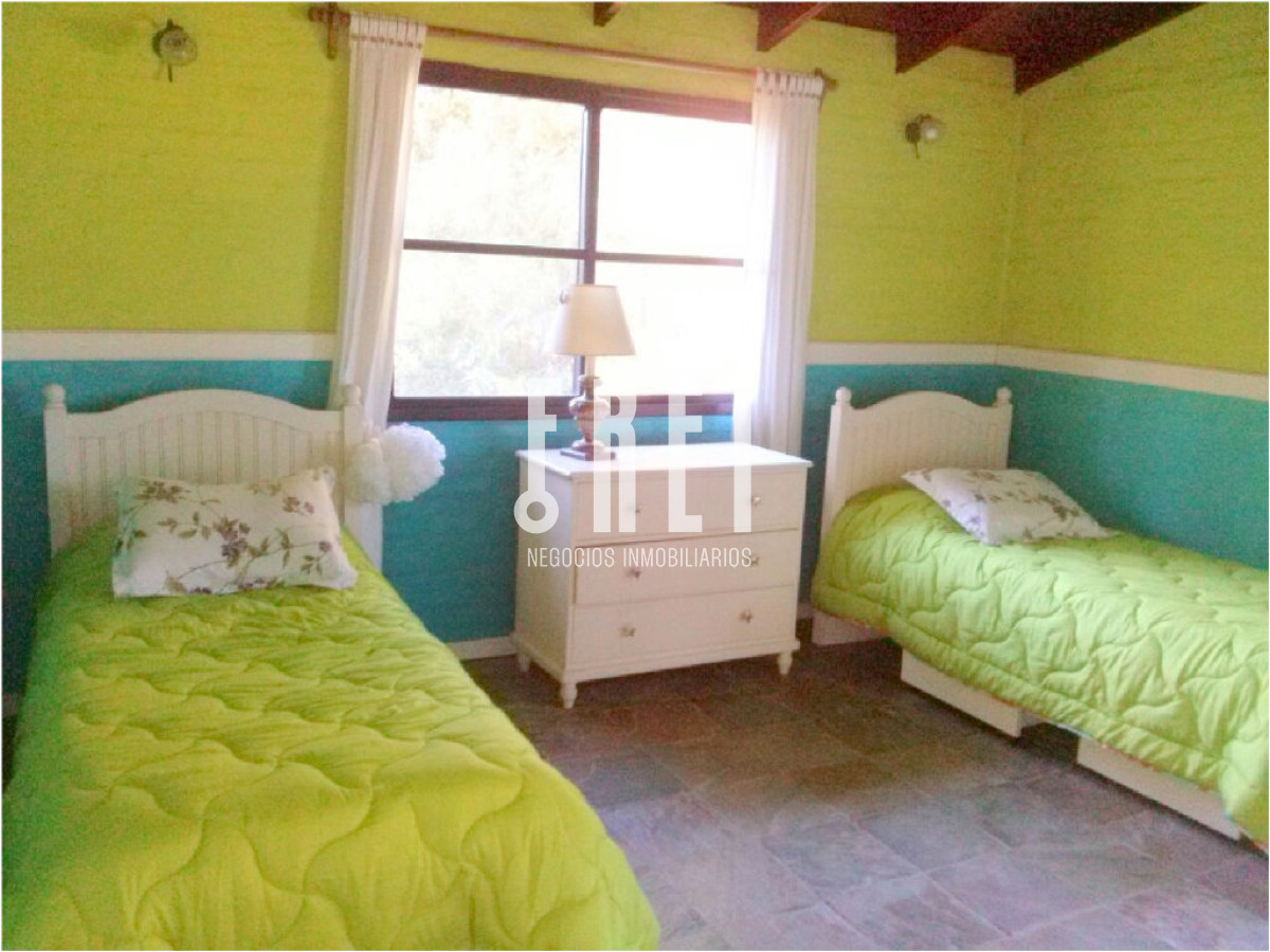 Casa ID.210 - Casa en Venta, Pinares, Punta del Este, 2 Dormitorios.