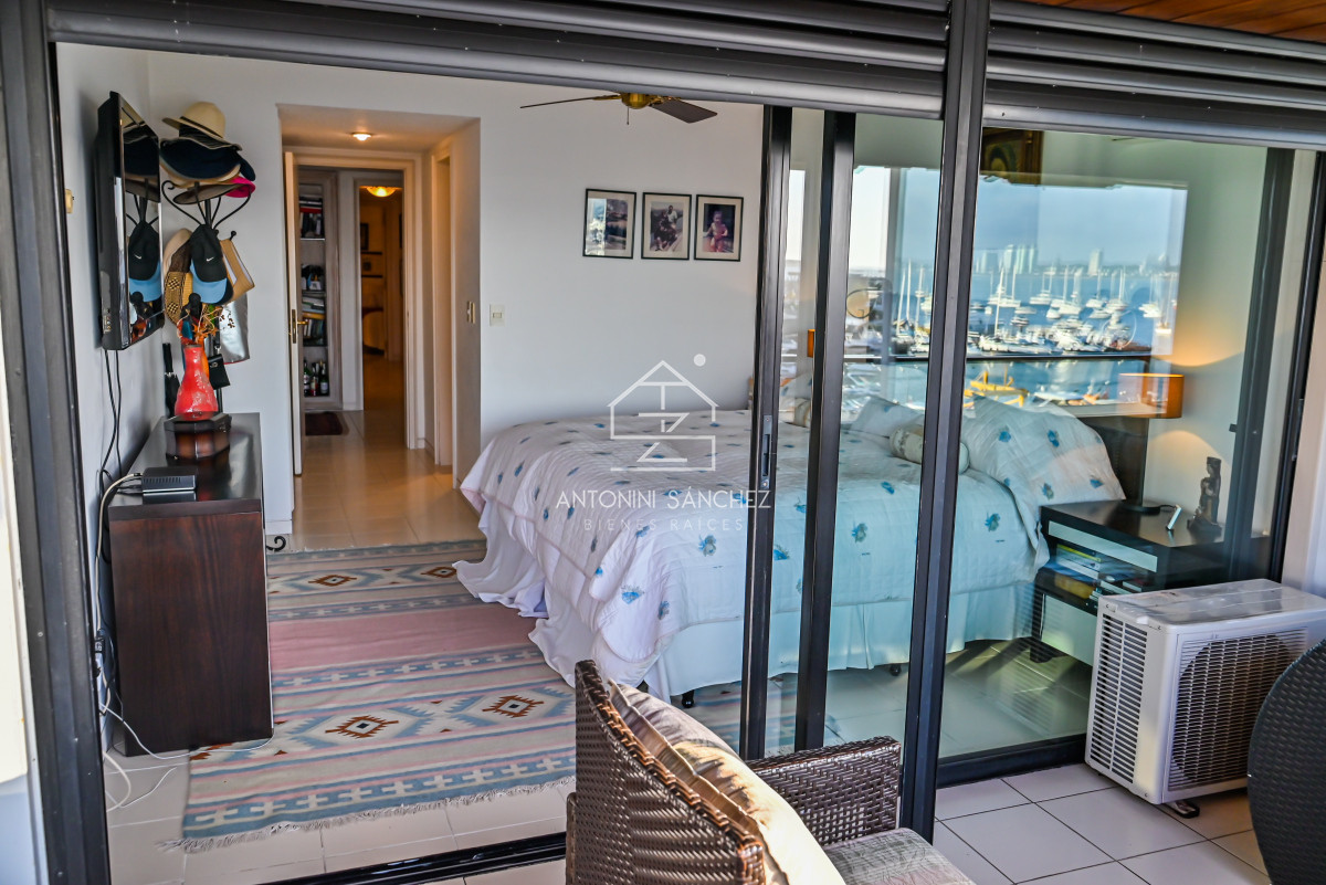Apartamento ID.1407 - Apartamento en Venta y Alquiler, Peninsula, Punta del Este, 3 Dormitorios.