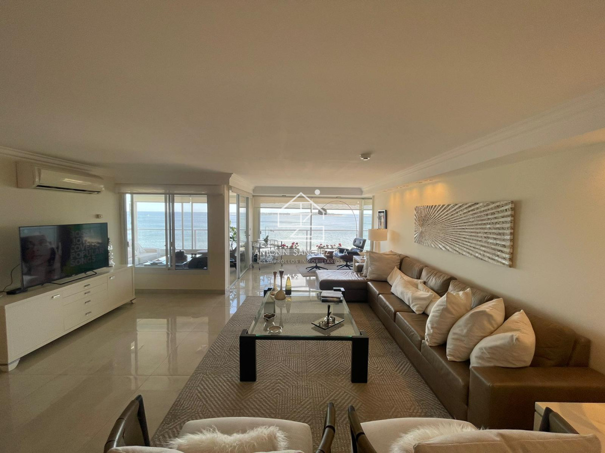 Apartamento ID.3962 - Venta Apartamento 3 Suites Punta del Este Mansa