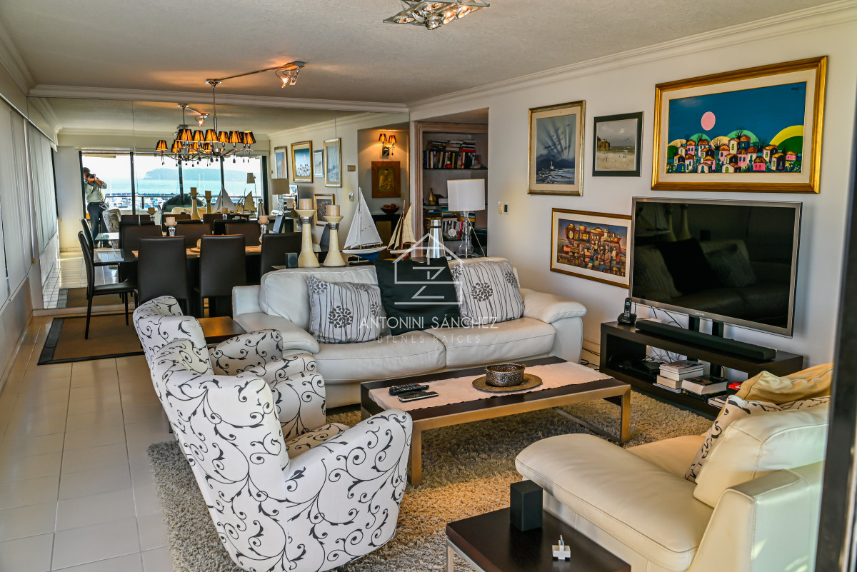 Apartamento ID.1407 - Apartamento en Venta y Alquiler, Peninsula, Punta del Este, 3 Dormitorios.