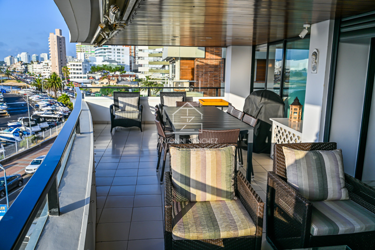 Apartamento ID.1407 - Apartamento en Venta y Alquiler, Peninsula, Punta del Este, 3 Dormitorios.