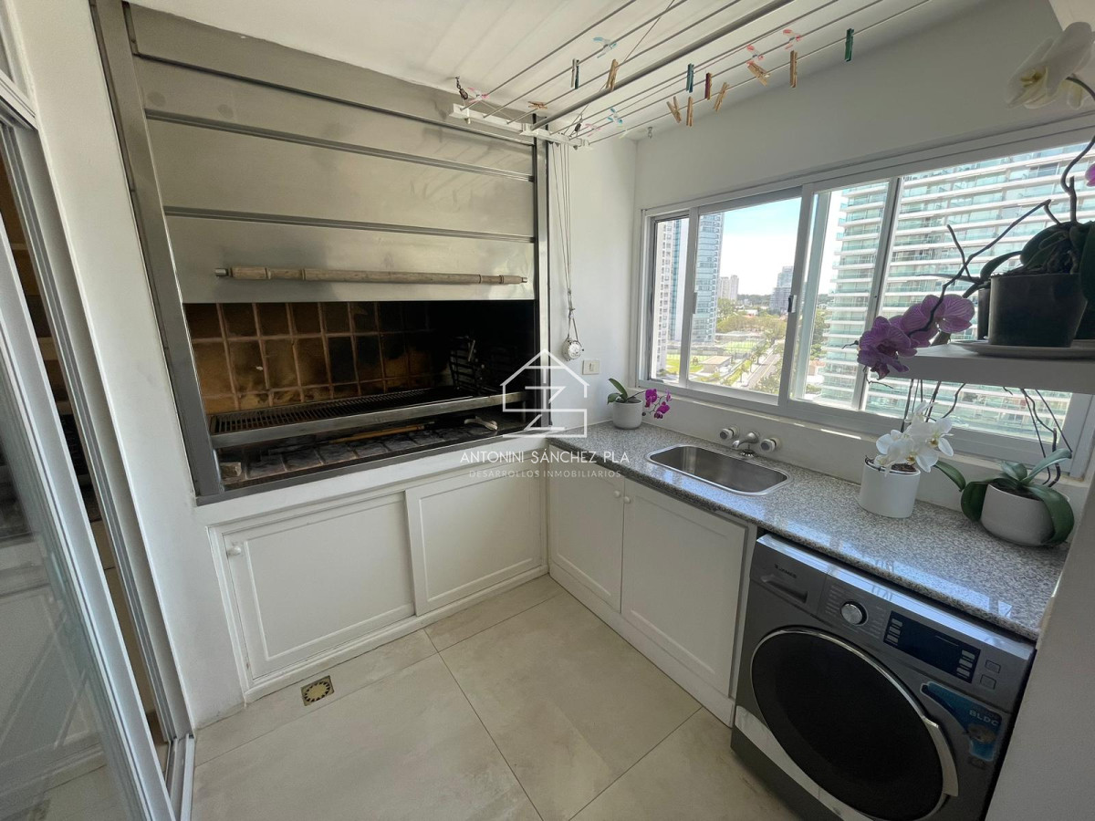 Apartamento ID.3962 - Venta Apartamento 3 Suites Punta del Este Mansa