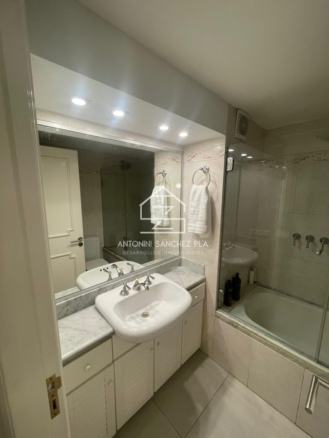 Apartamento ID.3962 - Venta Apartamento 3 Suites Punta del Este Mansa