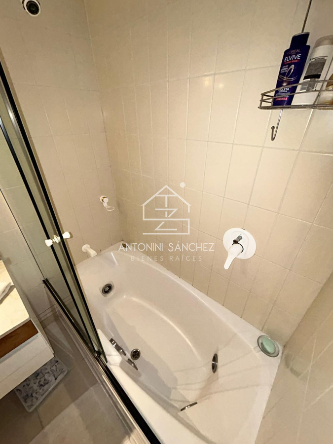 Apartamento ID.1407 - Apartamento en Venta y Alquiler, Peninsula, Punta del Este, 3 Dormitorios.