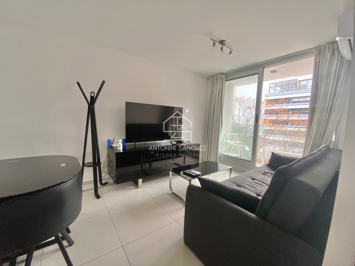 Apartamento ID.541 - Venta Apartamento Peninsula, Punta del Este, 1 Dormitorios.
