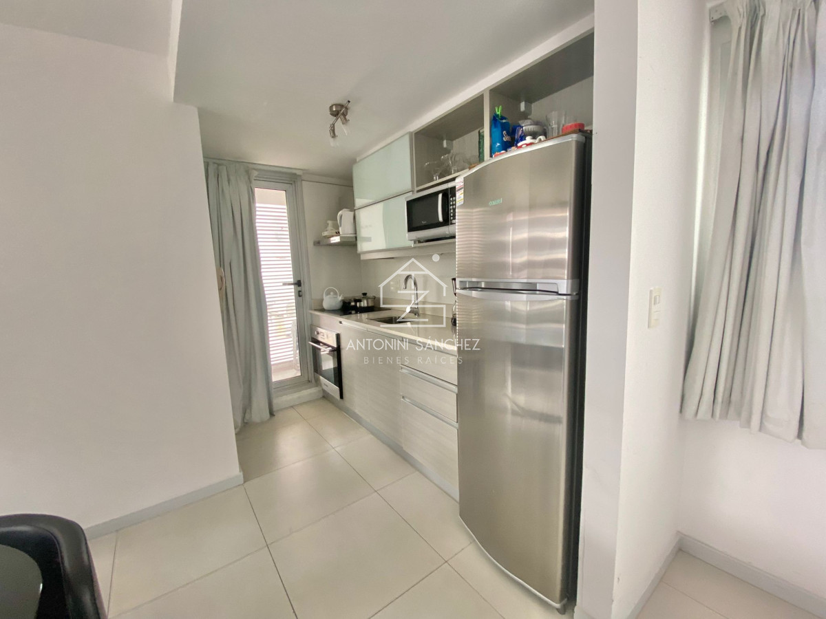 Apartamento ID.541 - Venta Apartamento Peninsula, Punta del Este, 1 Dormitorios.