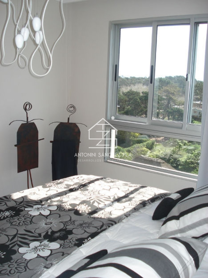 Apartamento ID.3364 - Apartamento en Alquiler, Brava, Punta del Este, 2 Dormitorios.