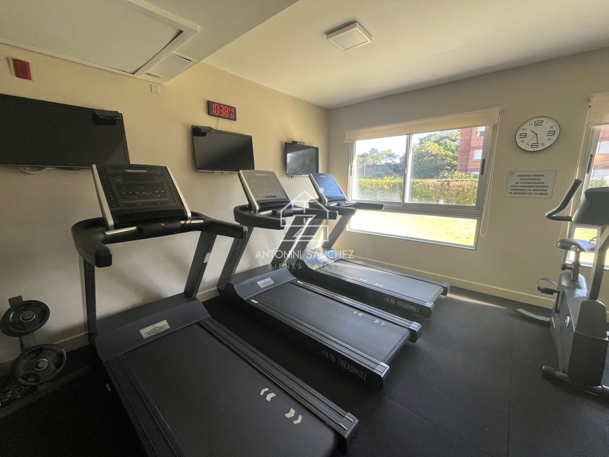 Apartamento ID.2438 - Venta Apartamento 3 dormitorios Punta del Este 